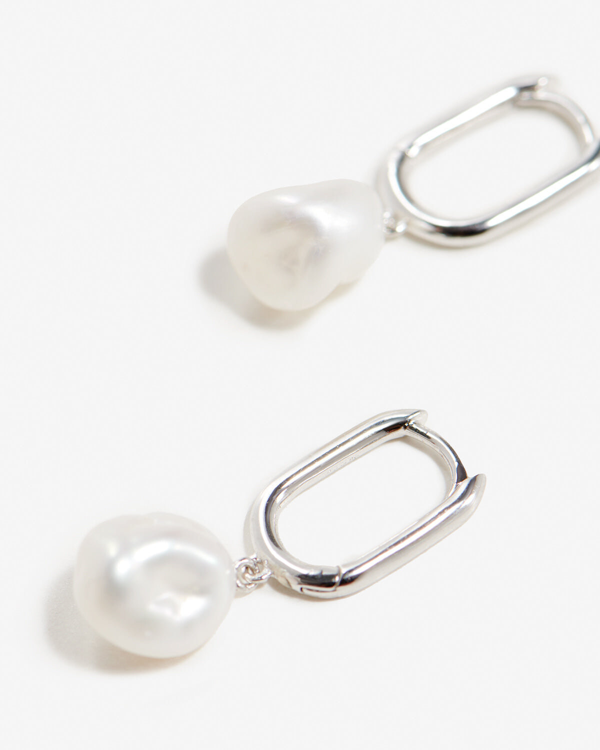Esme - Silver Rectangular Hoop Earrings with Pearls