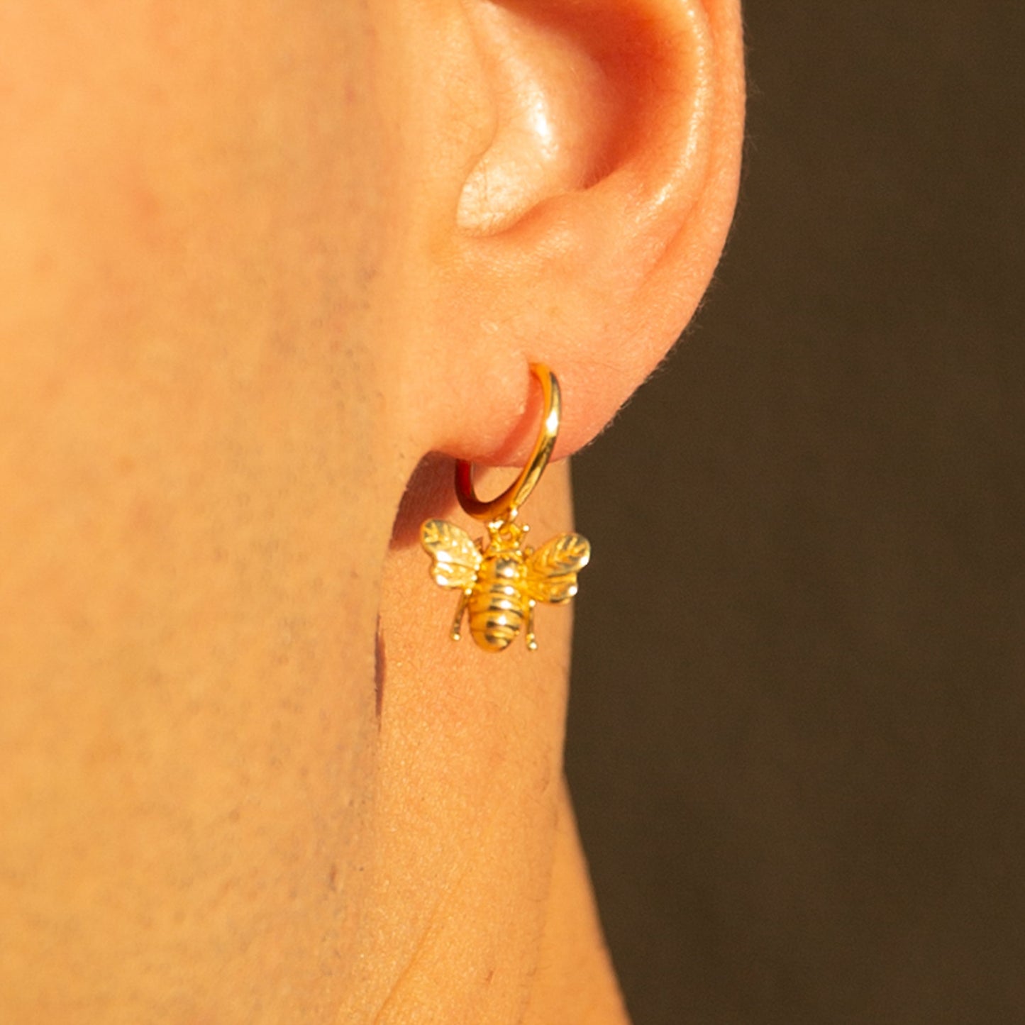 Lien - Delicate Bee Earrings