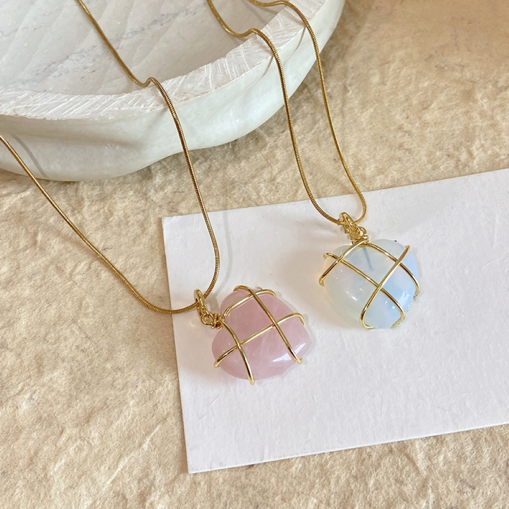 Heart Pendant Necklace with Gemstone – Princess Style Heart Necklace