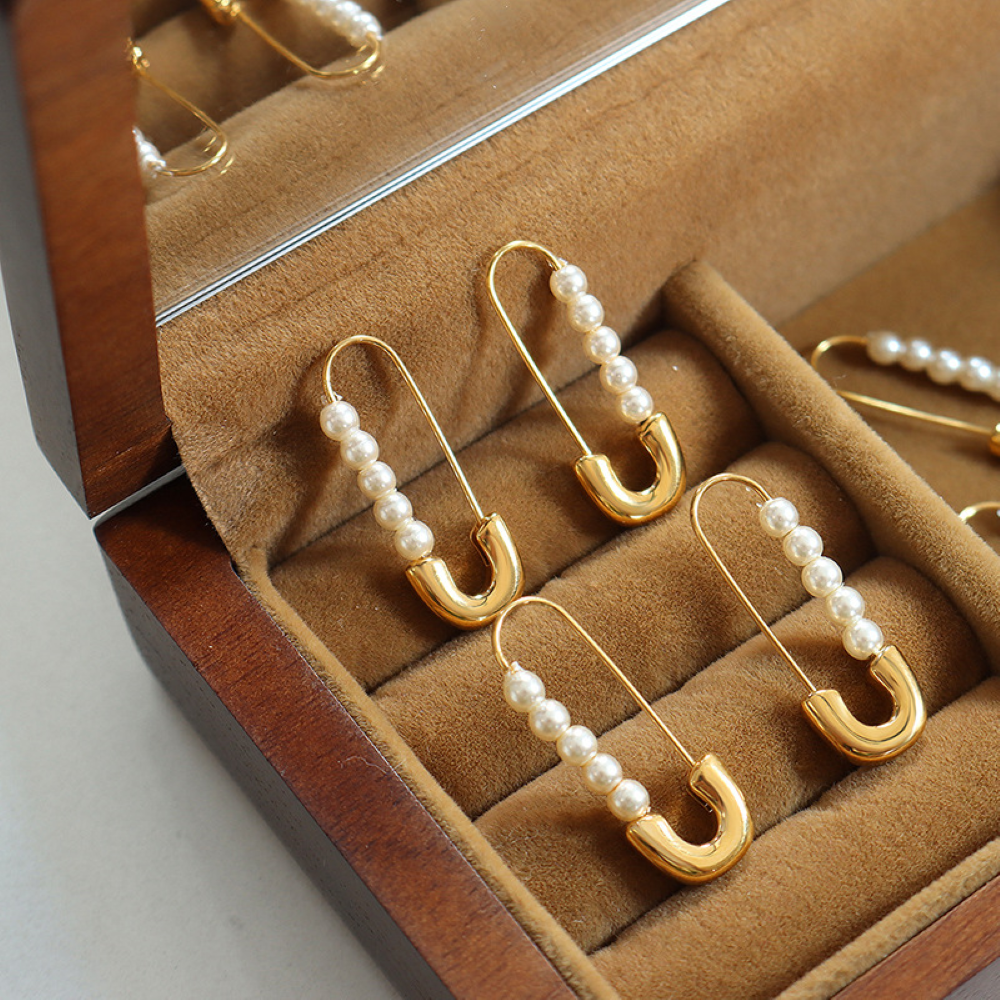 Safety Pin Earrings - Delicate Earrings with Fresh Pearls