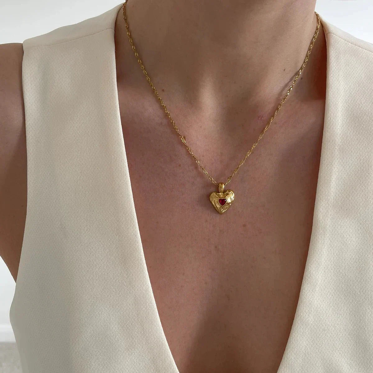 Vesper - Red Gold Heart Necklace