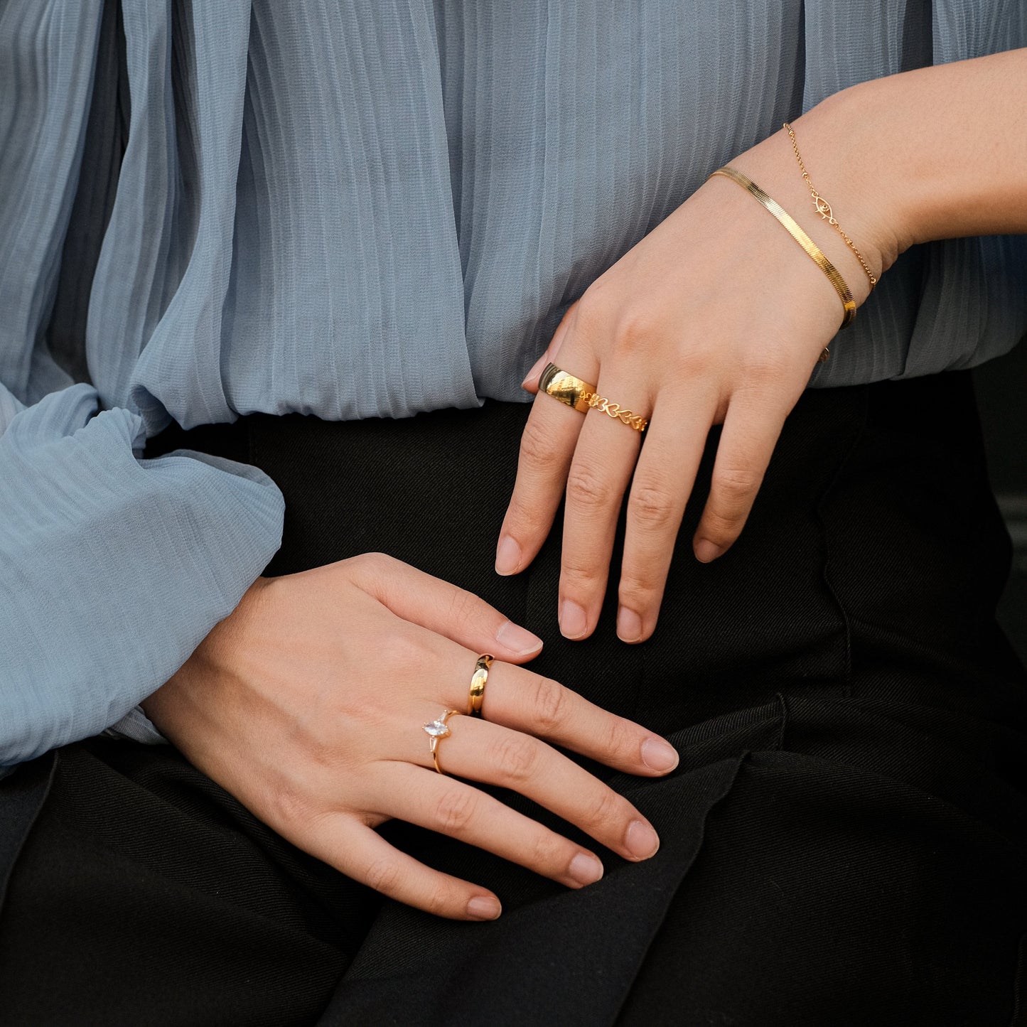 Jia - Hollow Heart Ring
