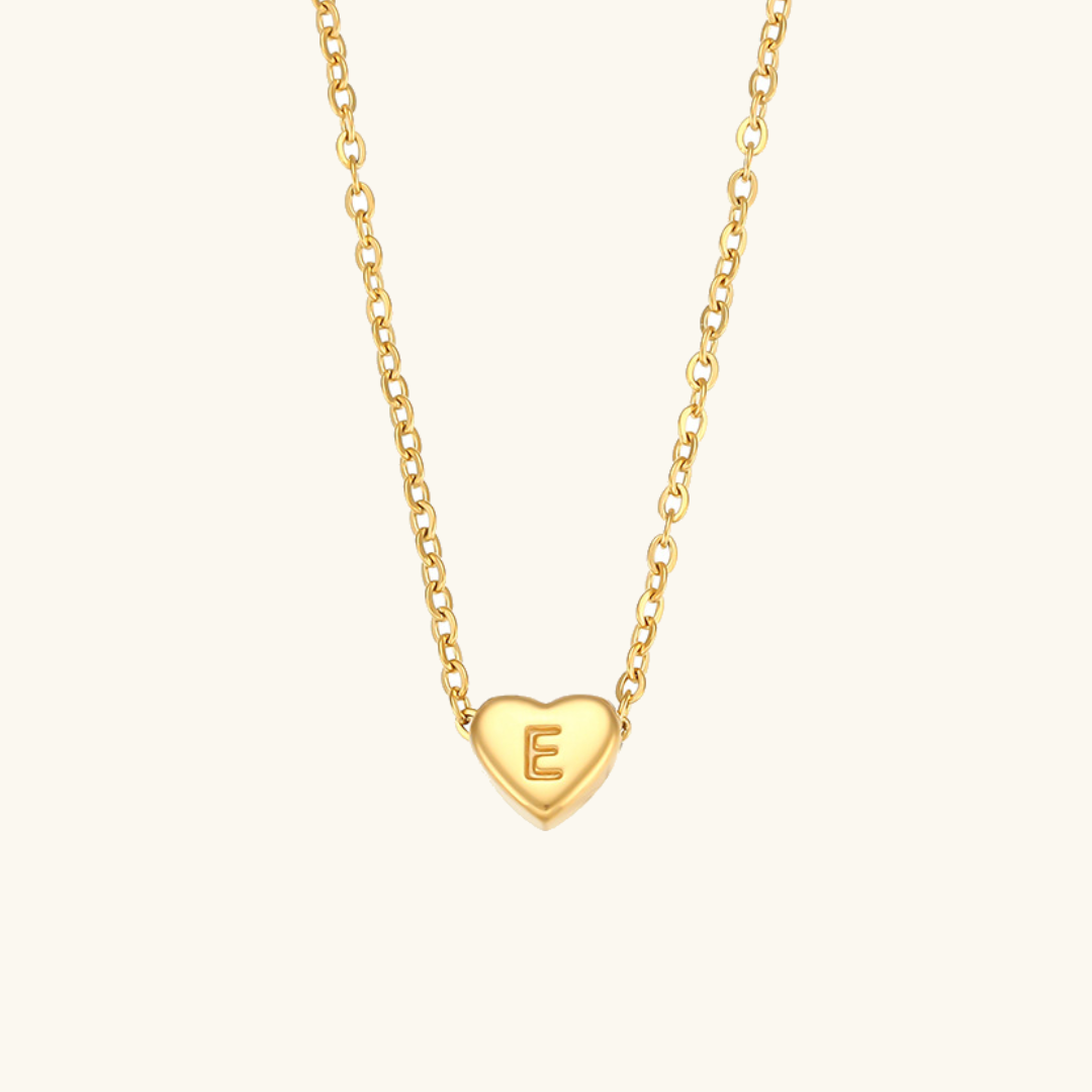 Corazón - Gold Initial Necklace