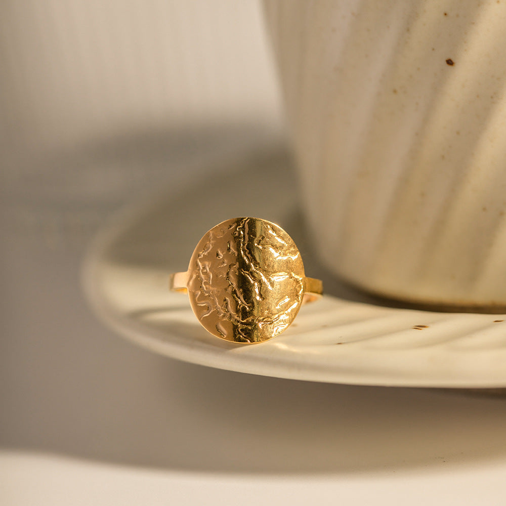 Sabrina - Gold Piece Ring