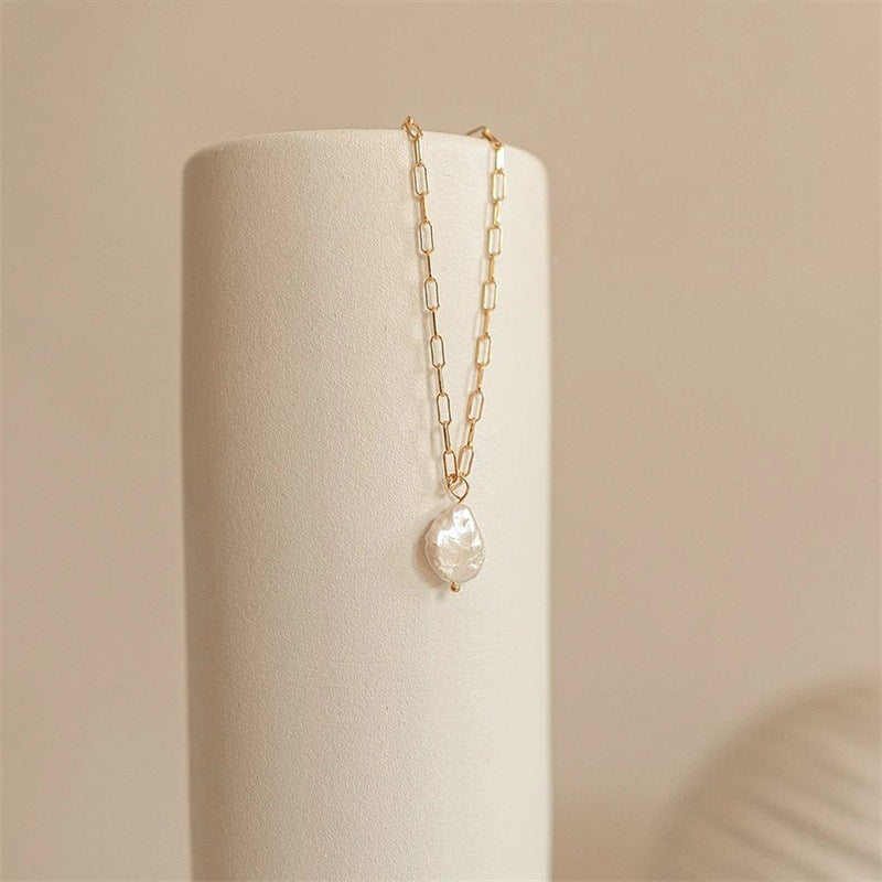 Angelika - Pearl Necklace