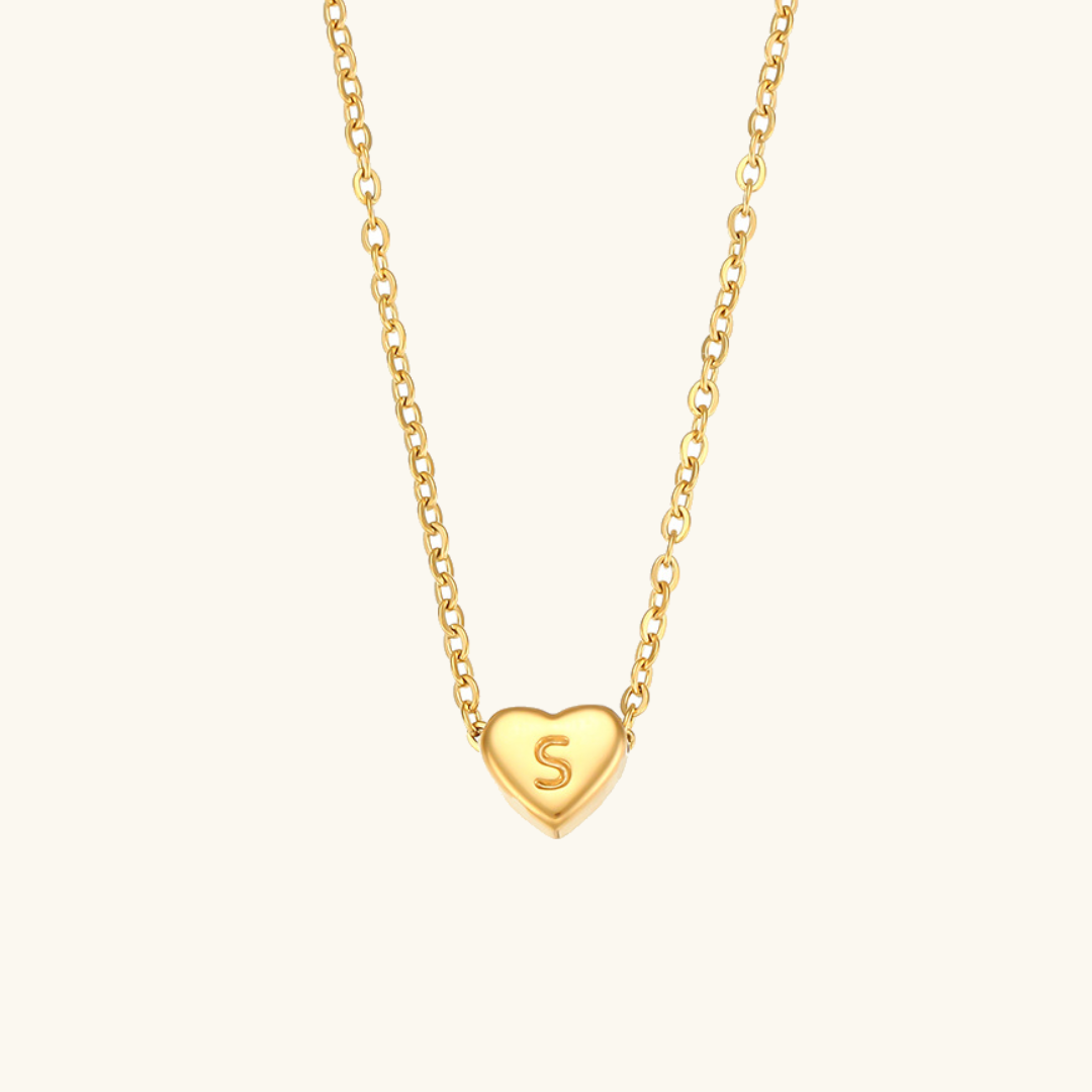 Corazón - Gold Initial Necklace