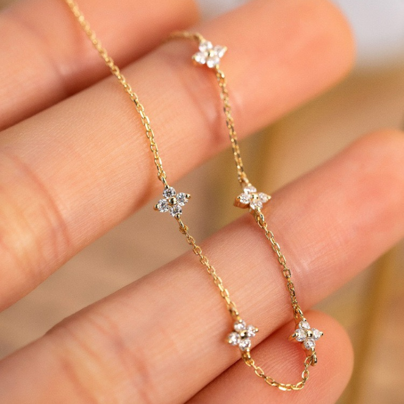 Zarcón Flower Bracelet - Minimalist Bracelet
