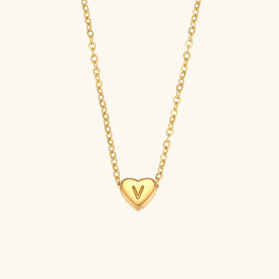 Corazón - Gold Initial Necklace