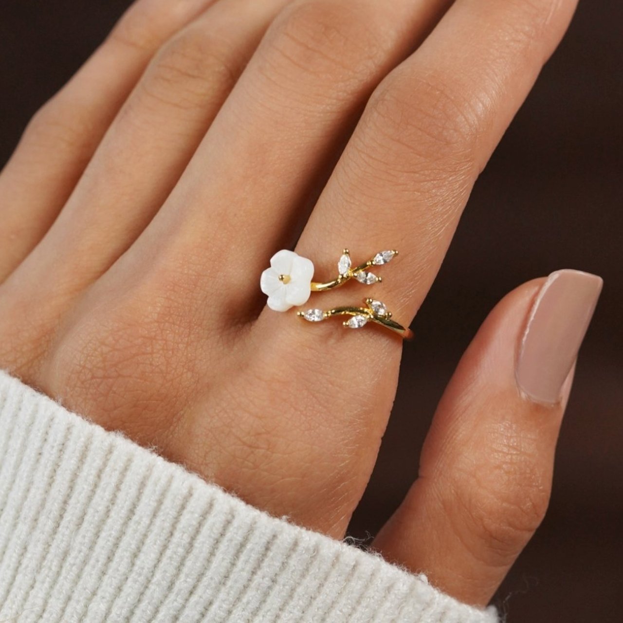 Wildflower Ring – Crystal Petal Ring with Shell