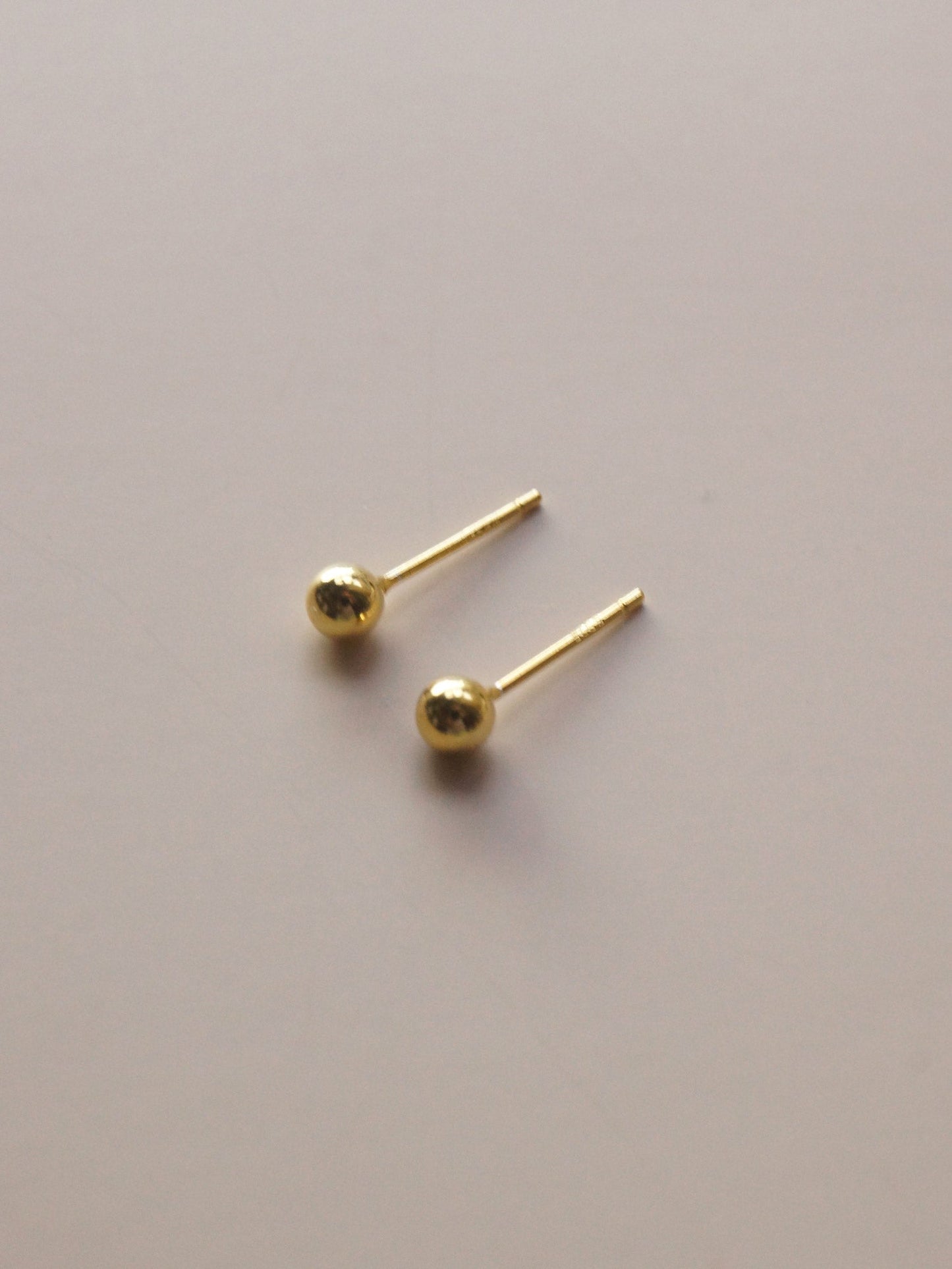 Jacqueline - Ball Earrings