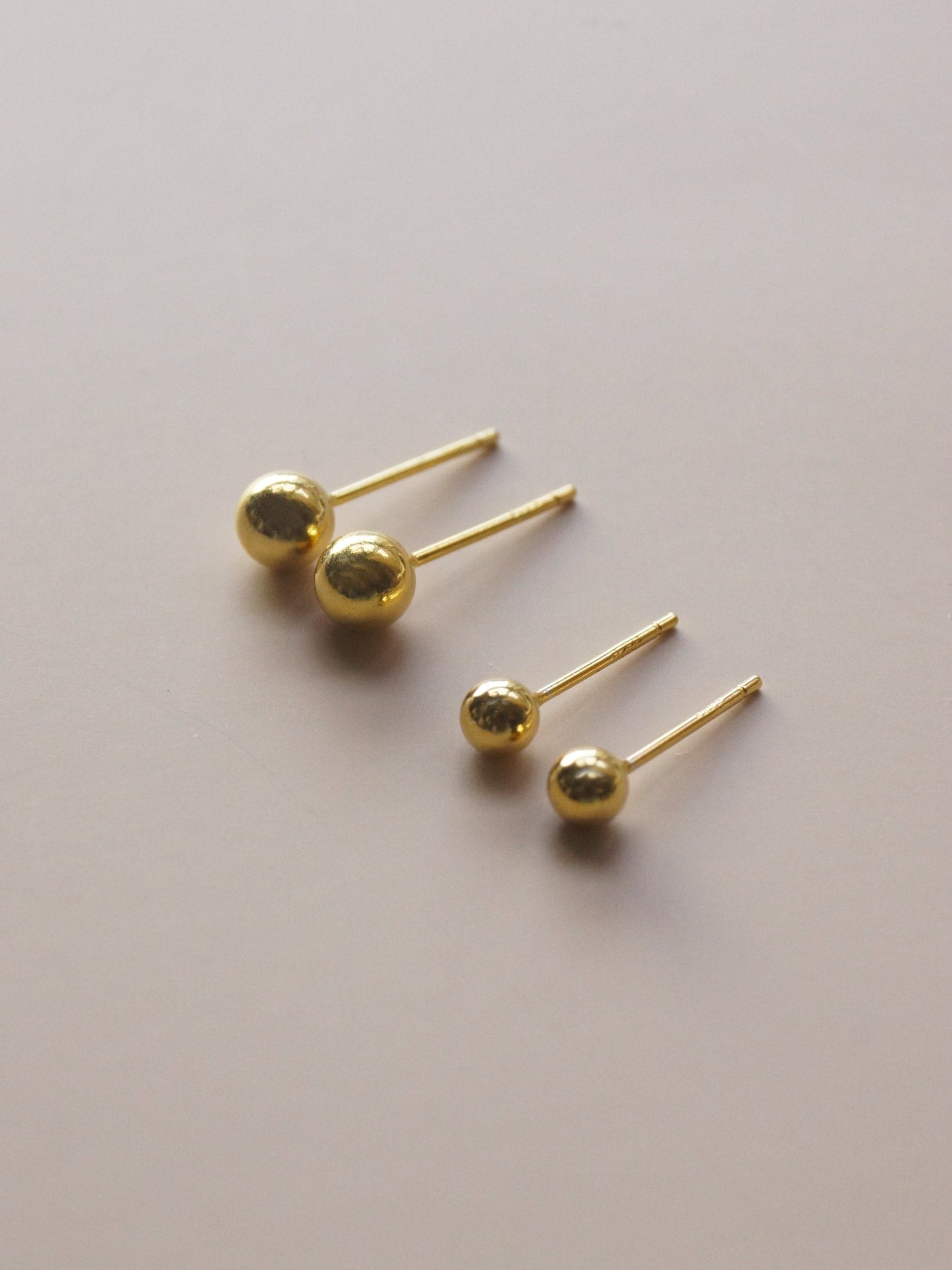Jacqueline - Ball Earrings