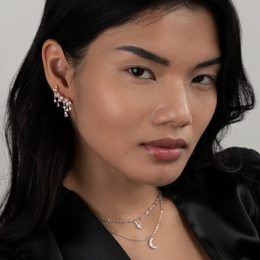 Fenia - Pearl Earrings with Golden Tassels