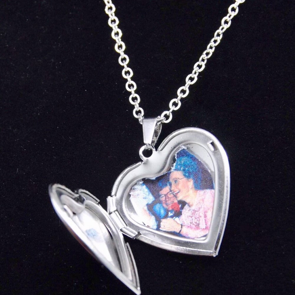 Heart Pendant Necklace - Vintage Locket