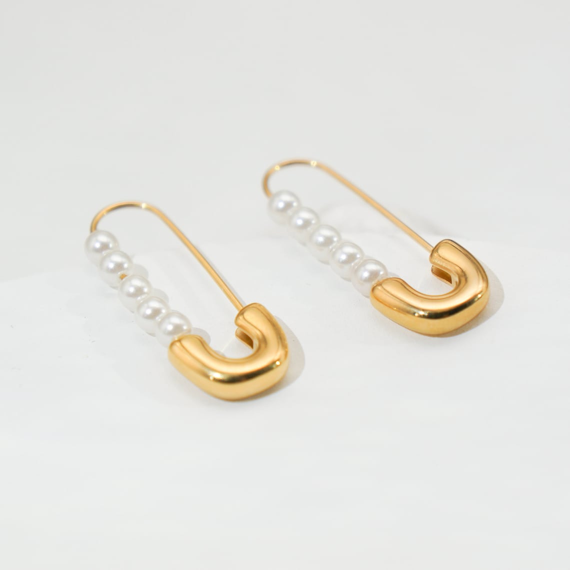 Safety Pin Earrings - Delicate Earrings with Fresh Pearls