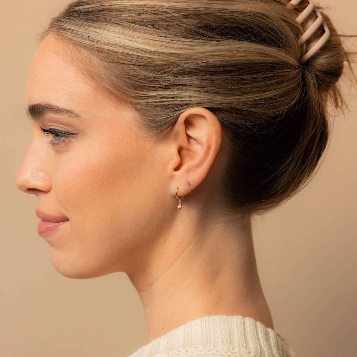 Hanging Earrings - Delicate Earrings with Diamonds