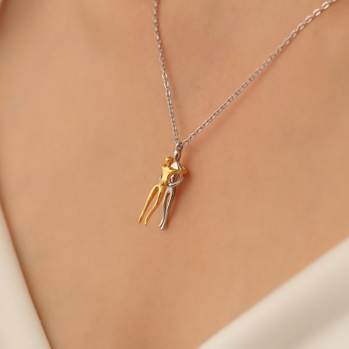 Love Hug Pendant - Couple Hug Necklace