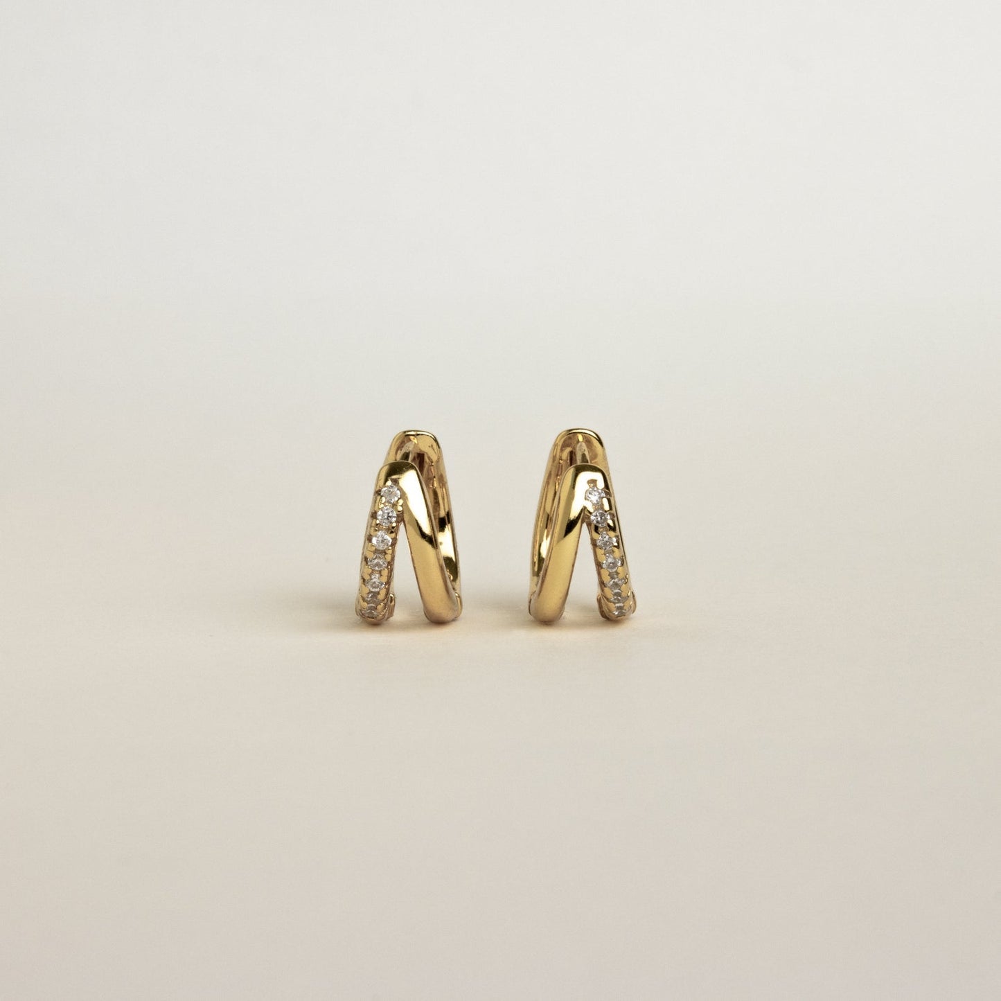 Duo Huggies – Duo Earrings with Zirconia