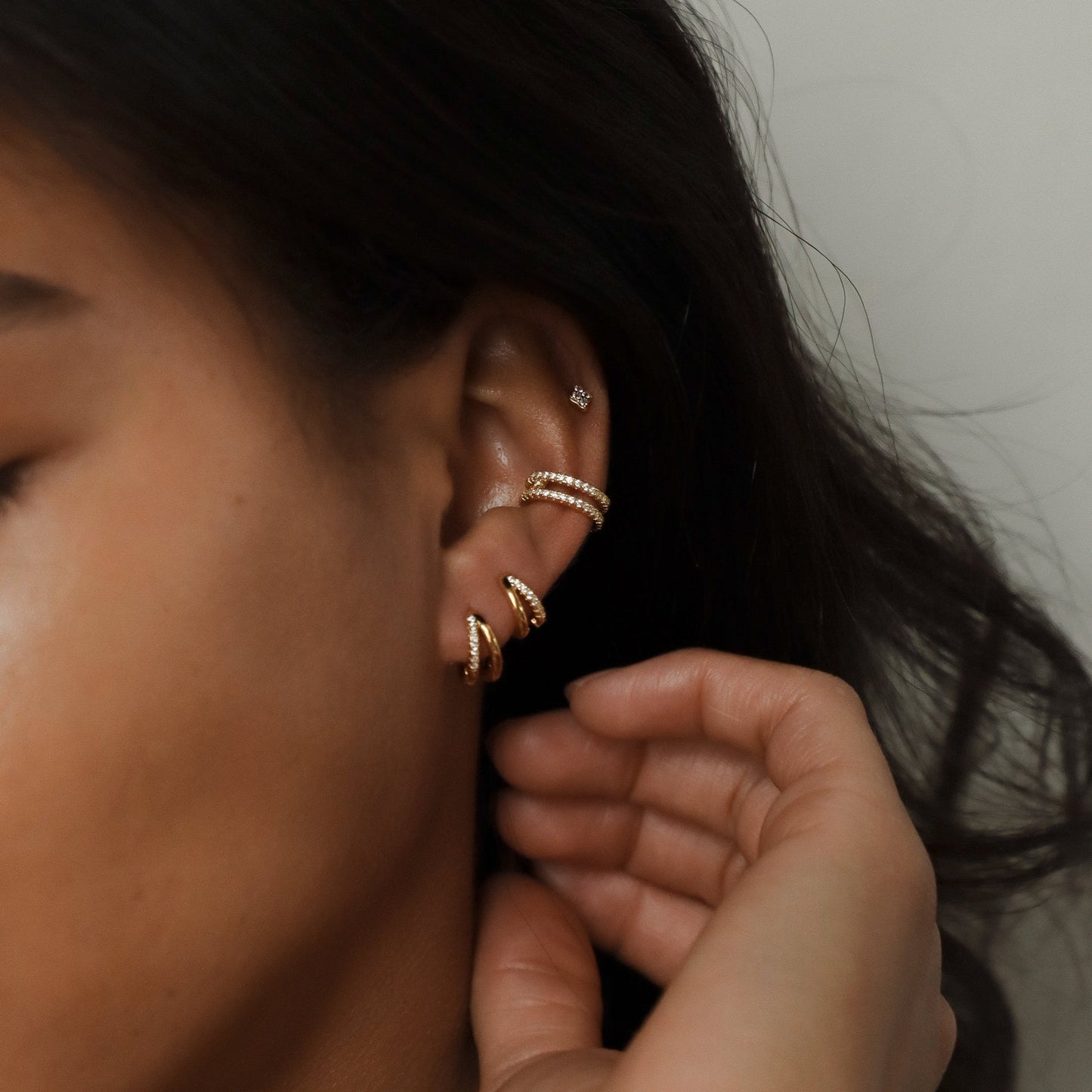 Duo Huggies – Duo Earrings with Zirconia