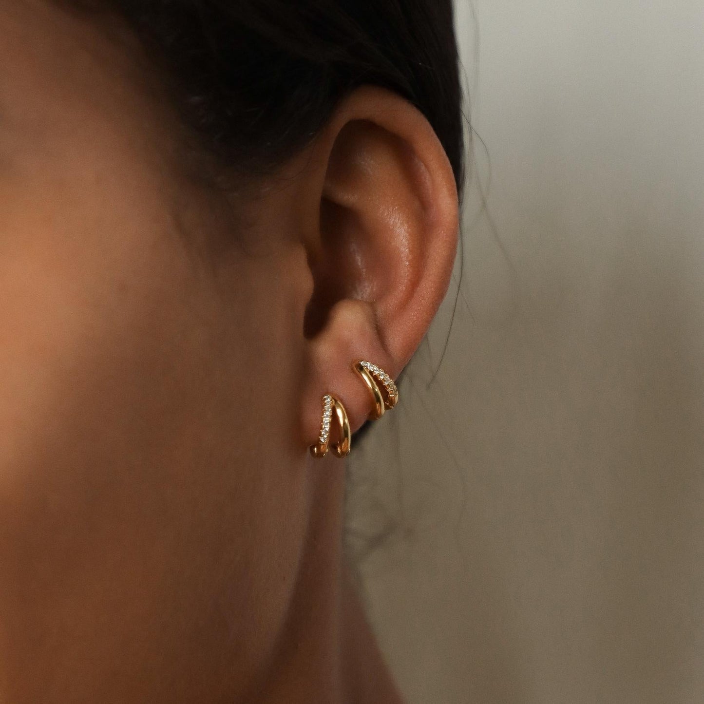 Duo Huggies – Duo Earrings with Zirconia