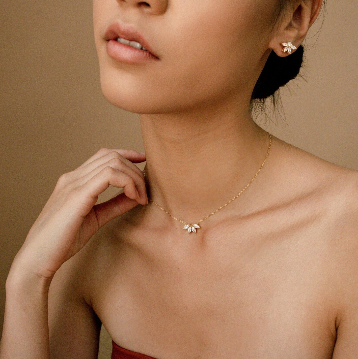 Marquise Diamond Necklace – Inlaid Marquise Stone