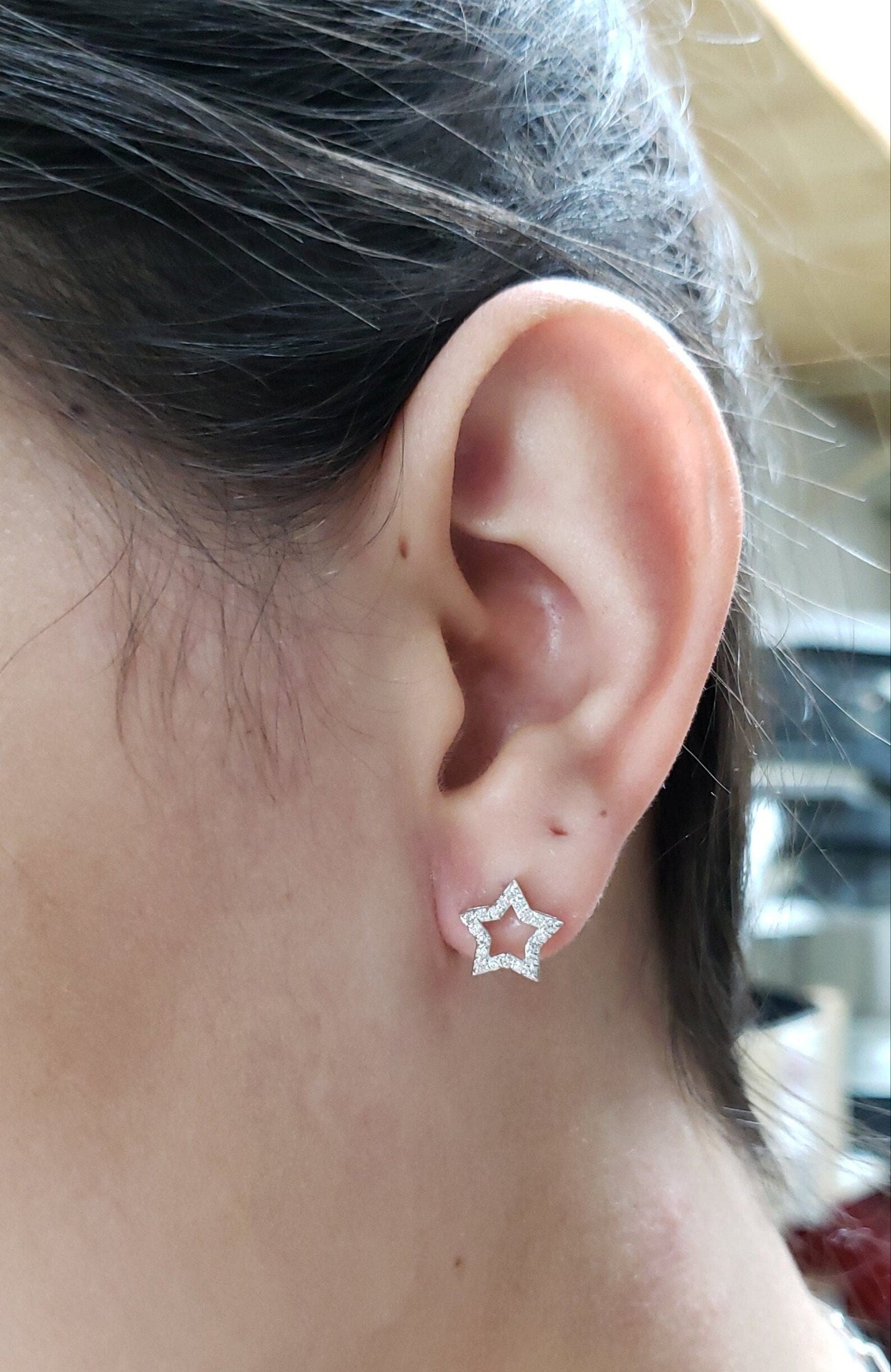 Open Star Stud Earrings – Chic & Timeless