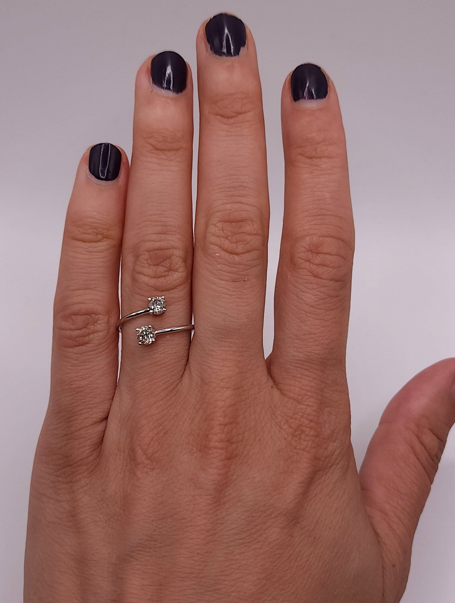 Elegant 2-Stone Silver Ring – Timeless & Sophisticated