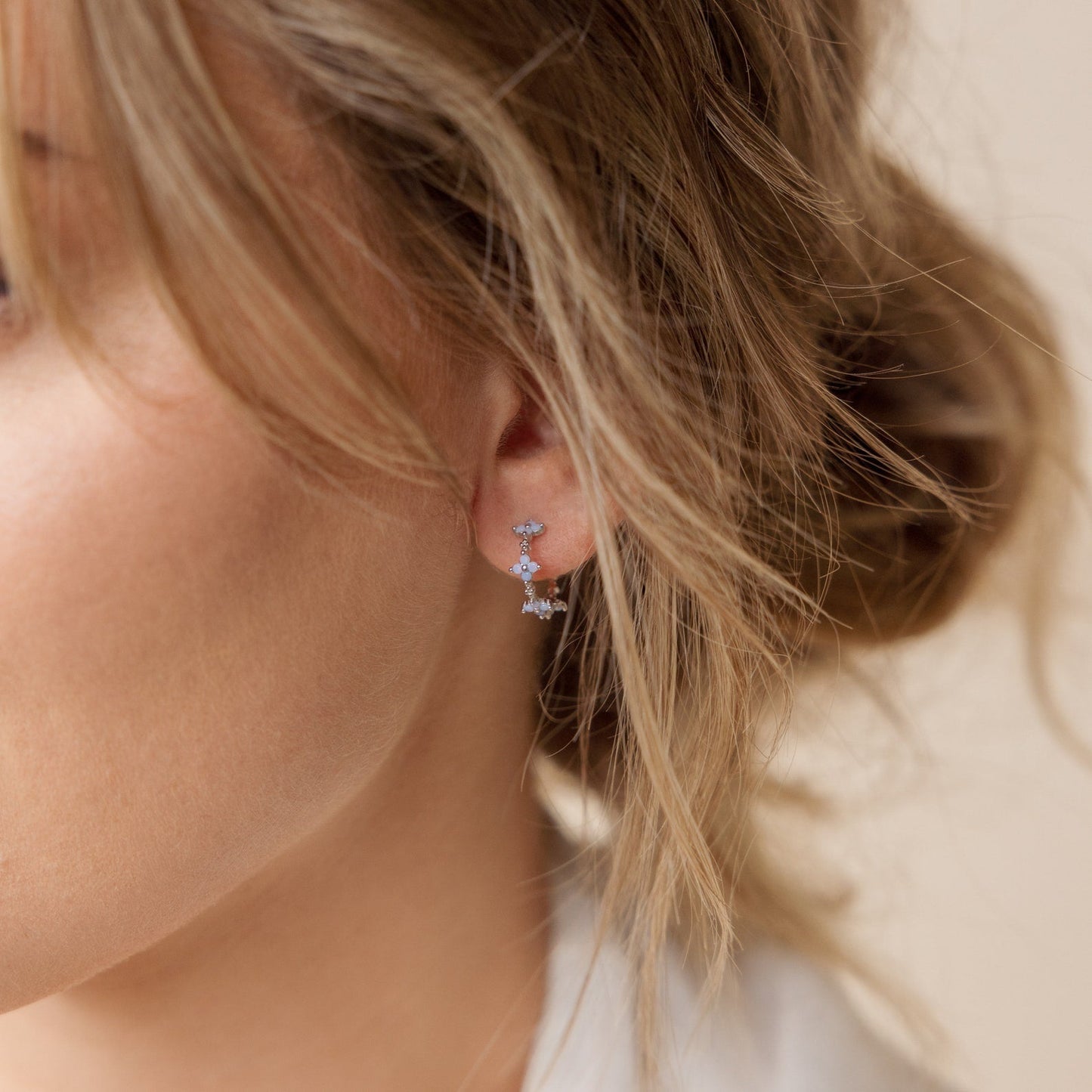 Monumento Earrings - Ivy Flower Buckle