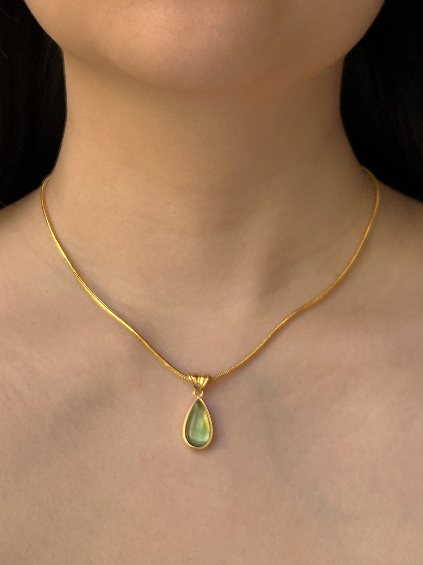 Gold Teardrop Pendant Necklace - Green Mermaid