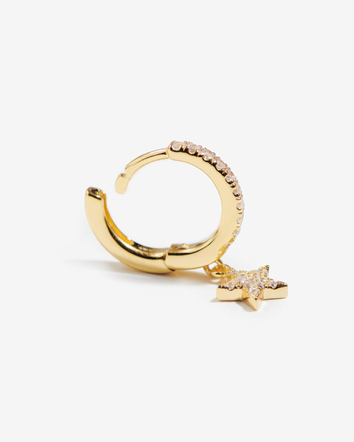 Janice - Star Pave Diamond Earrings