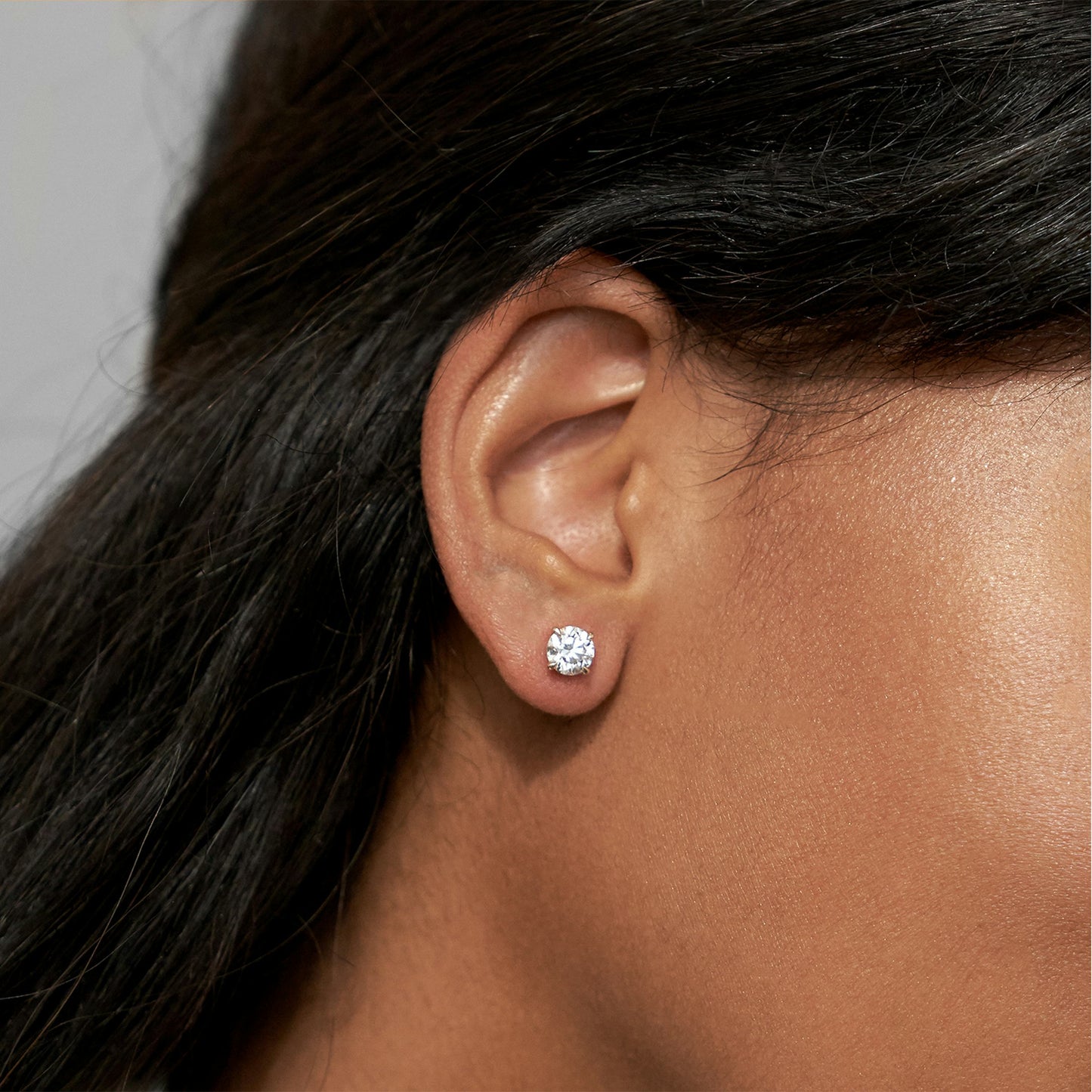 Classic Diamond Stud Earrings - Round Stone Earrings