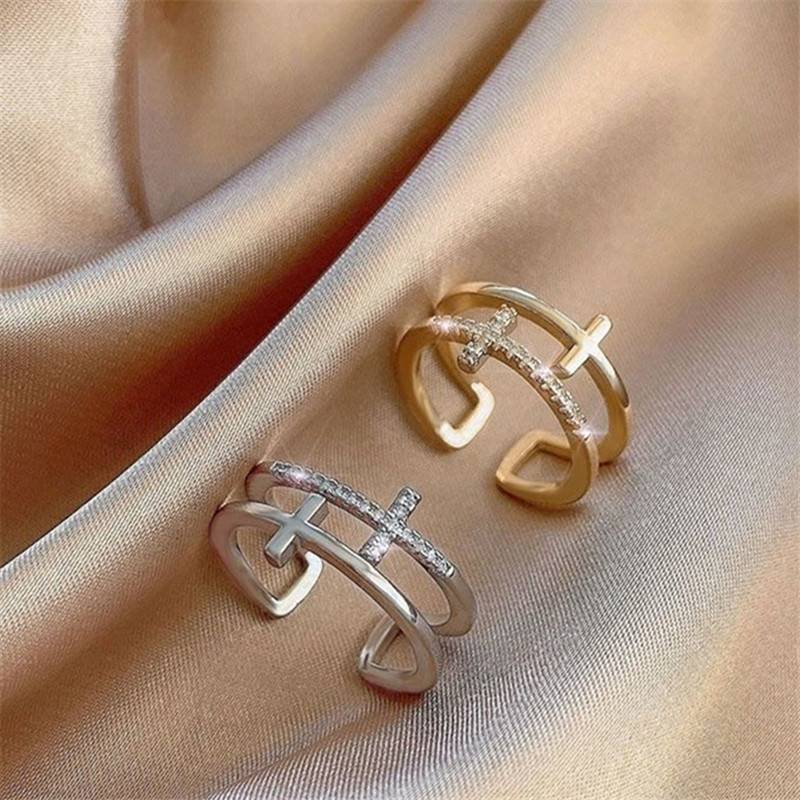Double Bar - Delicate crisscross ring