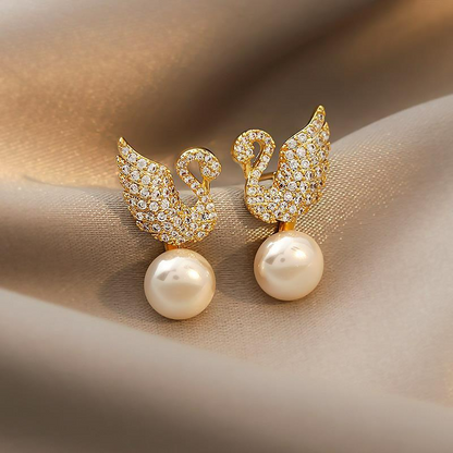Swan Earrings - Pearl Earrings with Swan