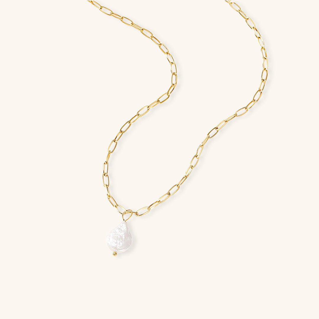 Angelika - Pearl Necklace