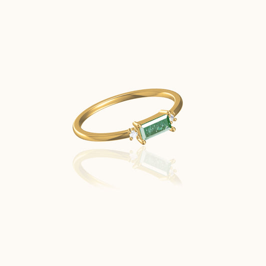 Fen - Delicate Baguette Ring with Green Zirconia