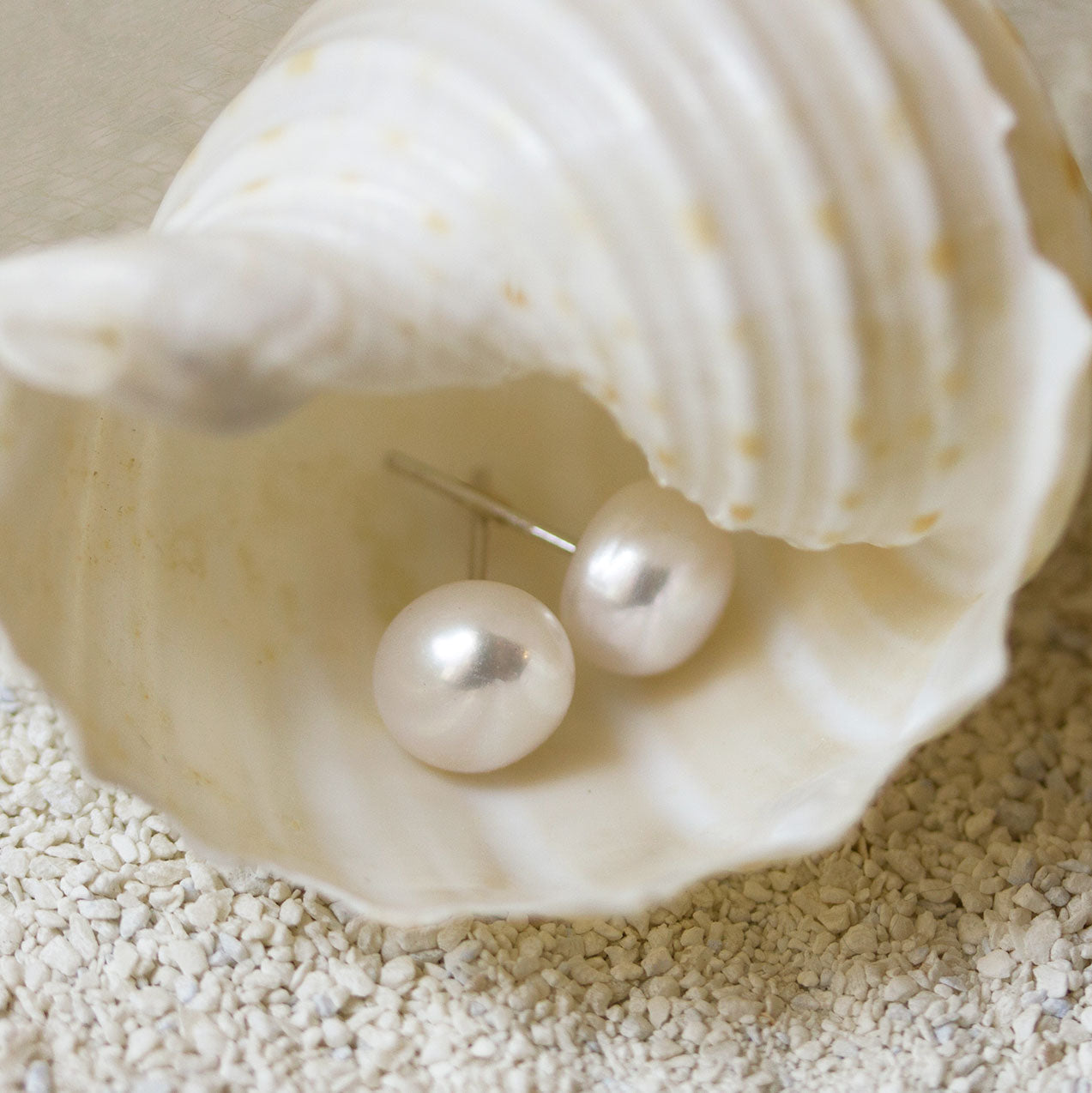 Aiko - Pearl Earrings
