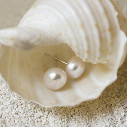 Aiko - Pearl Earrings