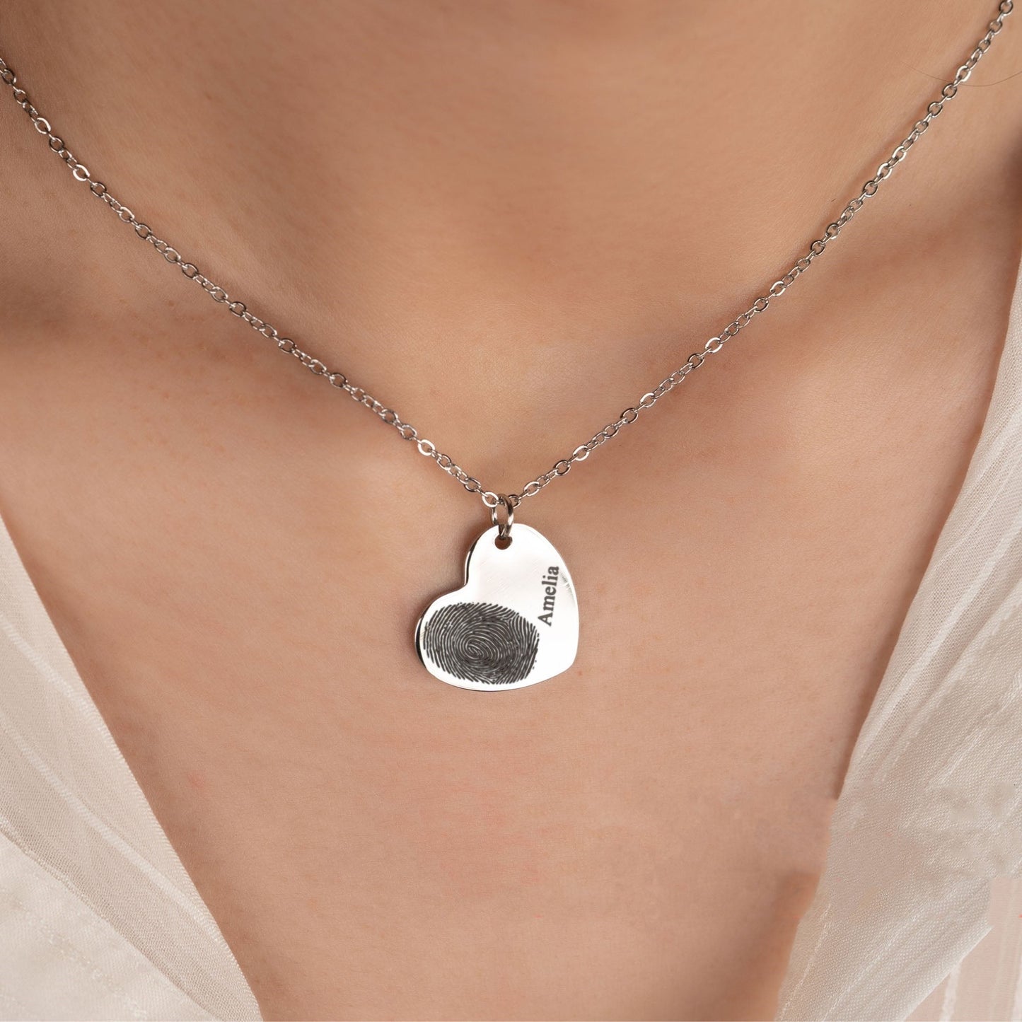 Personalized Name Necklace with Heart-Shaped Fingerprint