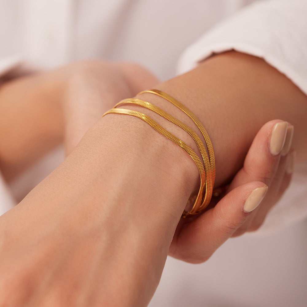 Abela - 3-Layer Herringbone Bracelet