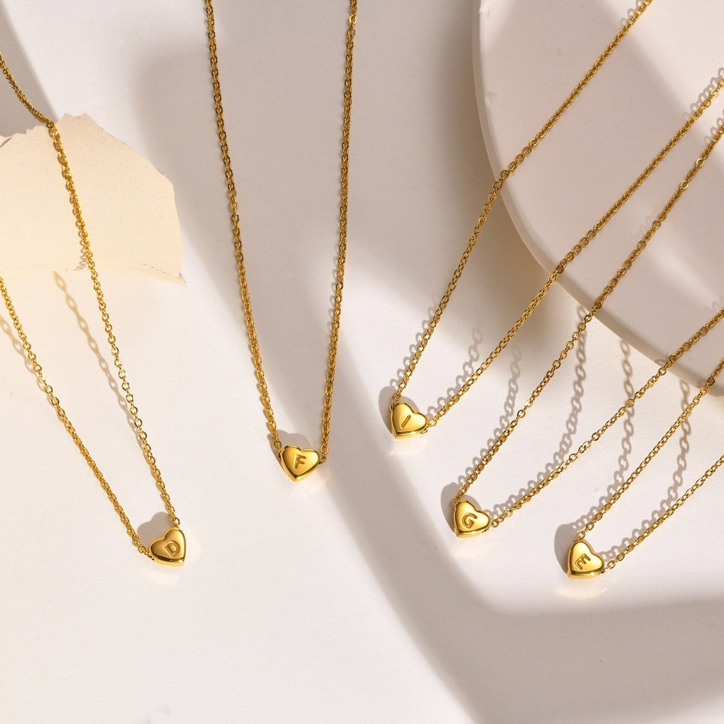 Corazón - Gold Initial Necklace