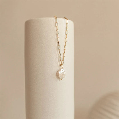 Angelika - Pearl Necklace
