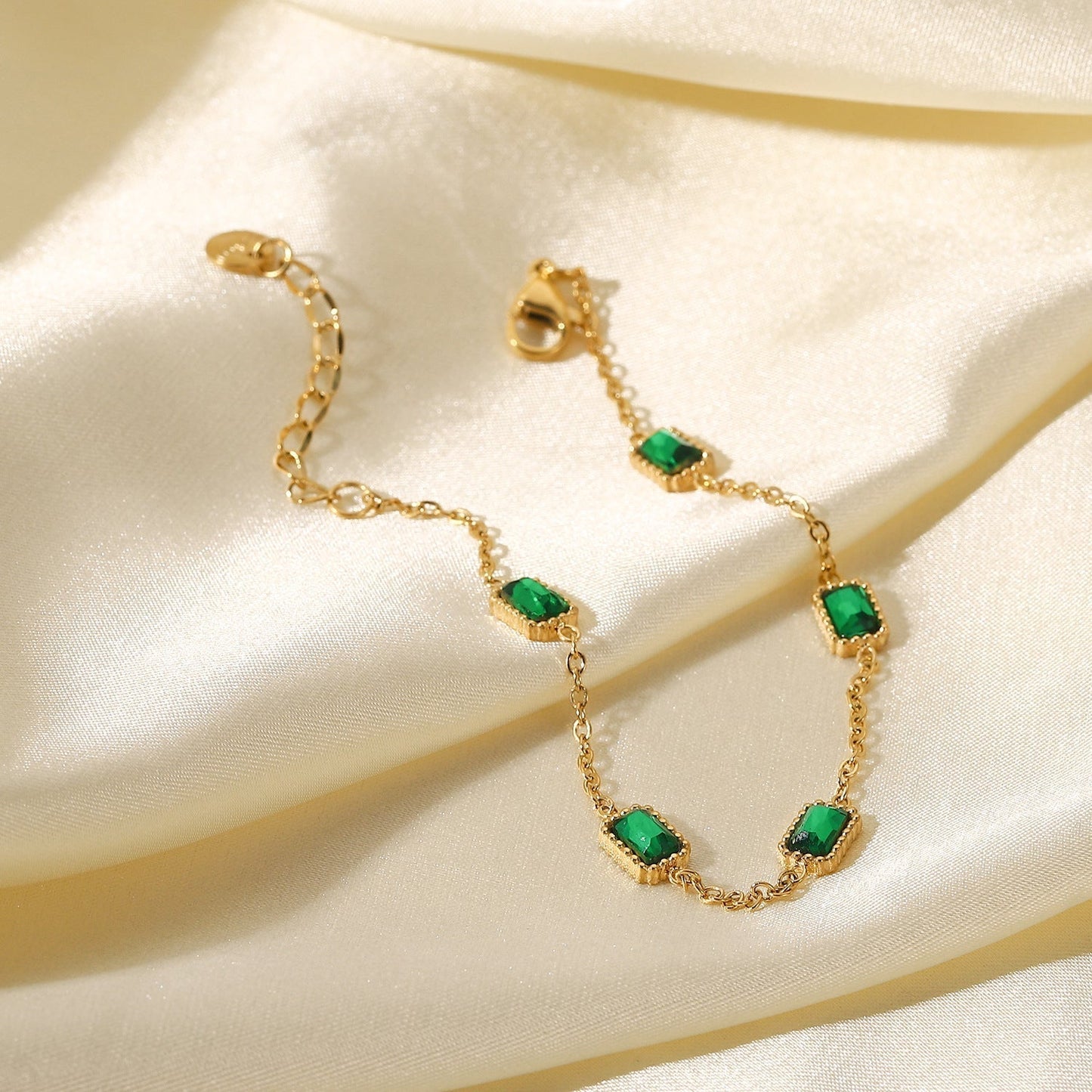 Erin - Green Bracelet