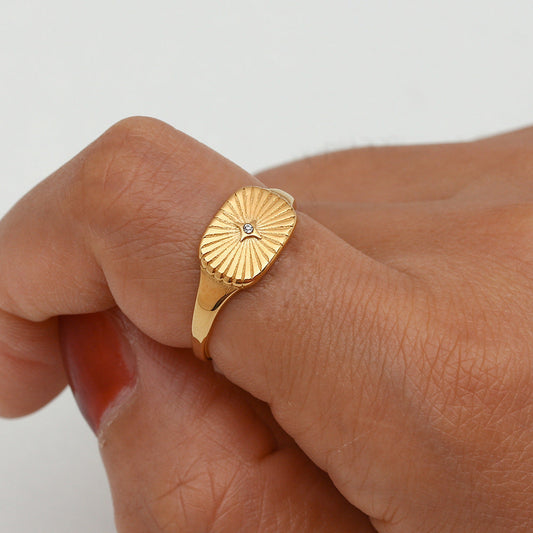 Aglaia - Gold Sun Ring