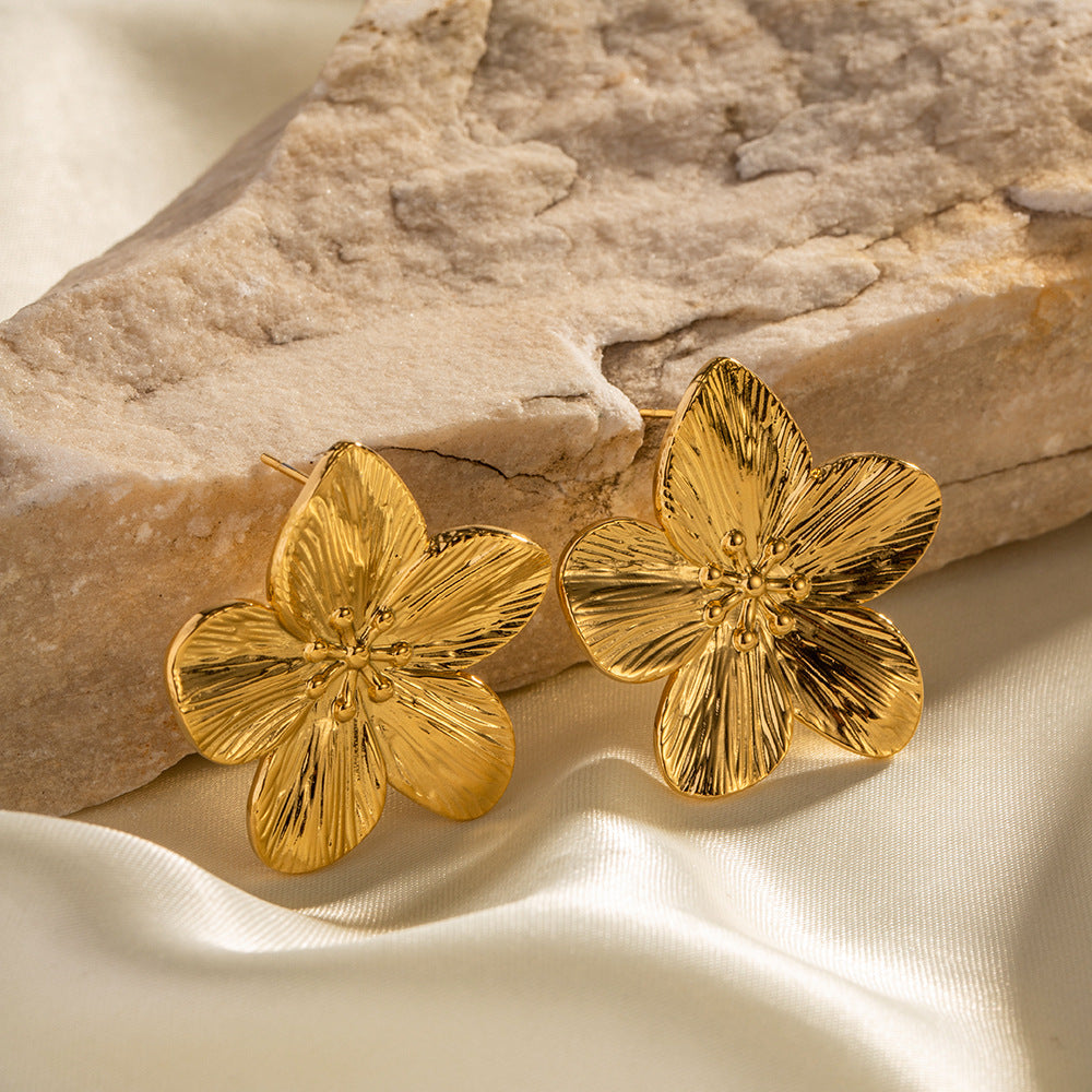 Allysa - Gold Flower Earrings