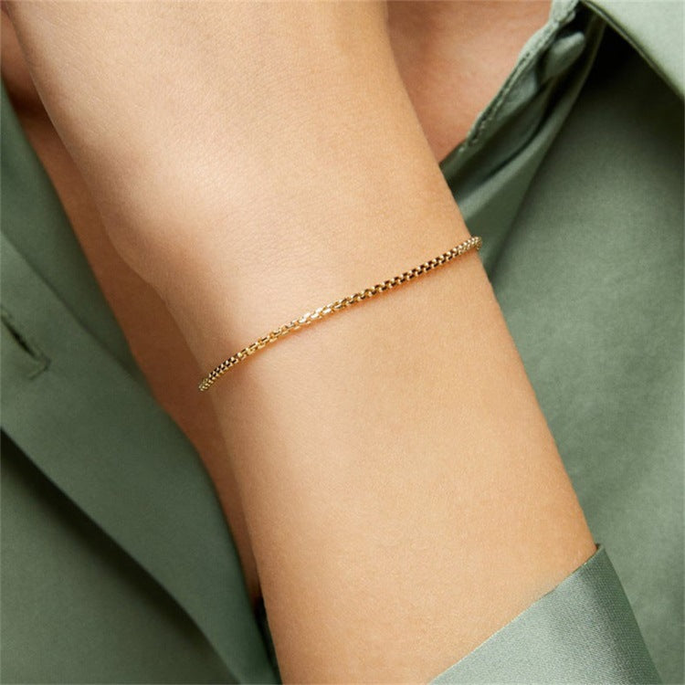 Victoria - Gold Chain Bracelet