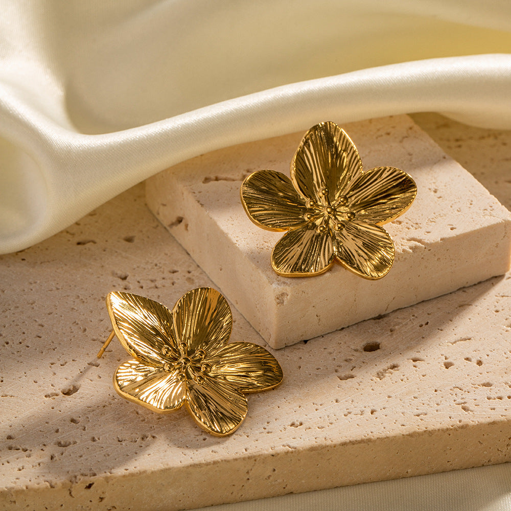 Allysa - Gold Flower Earrings