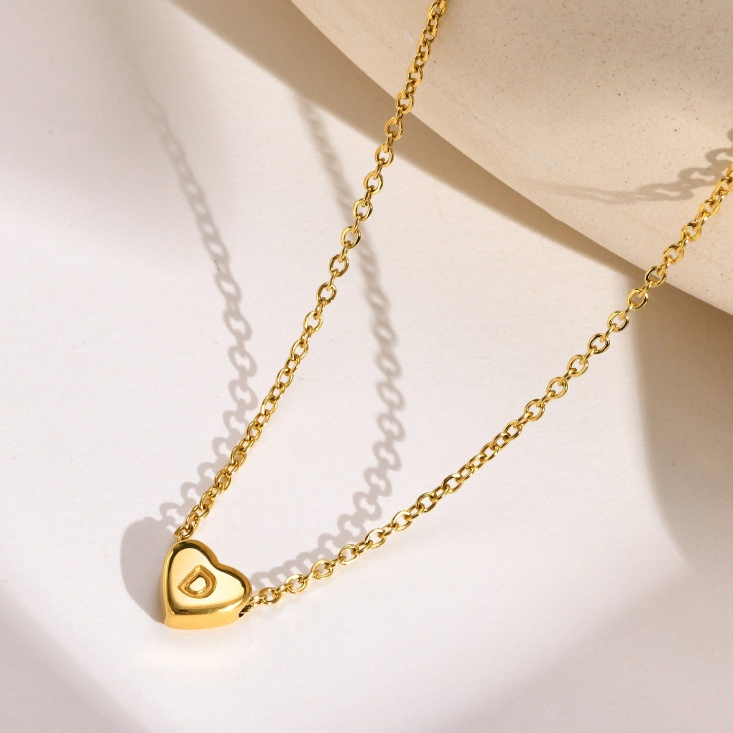 Corazón - Gold Initial Necklace
