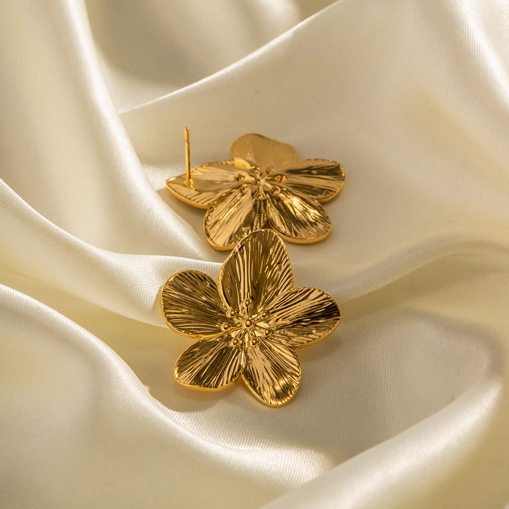 Allysa - Gold Flower Earrings