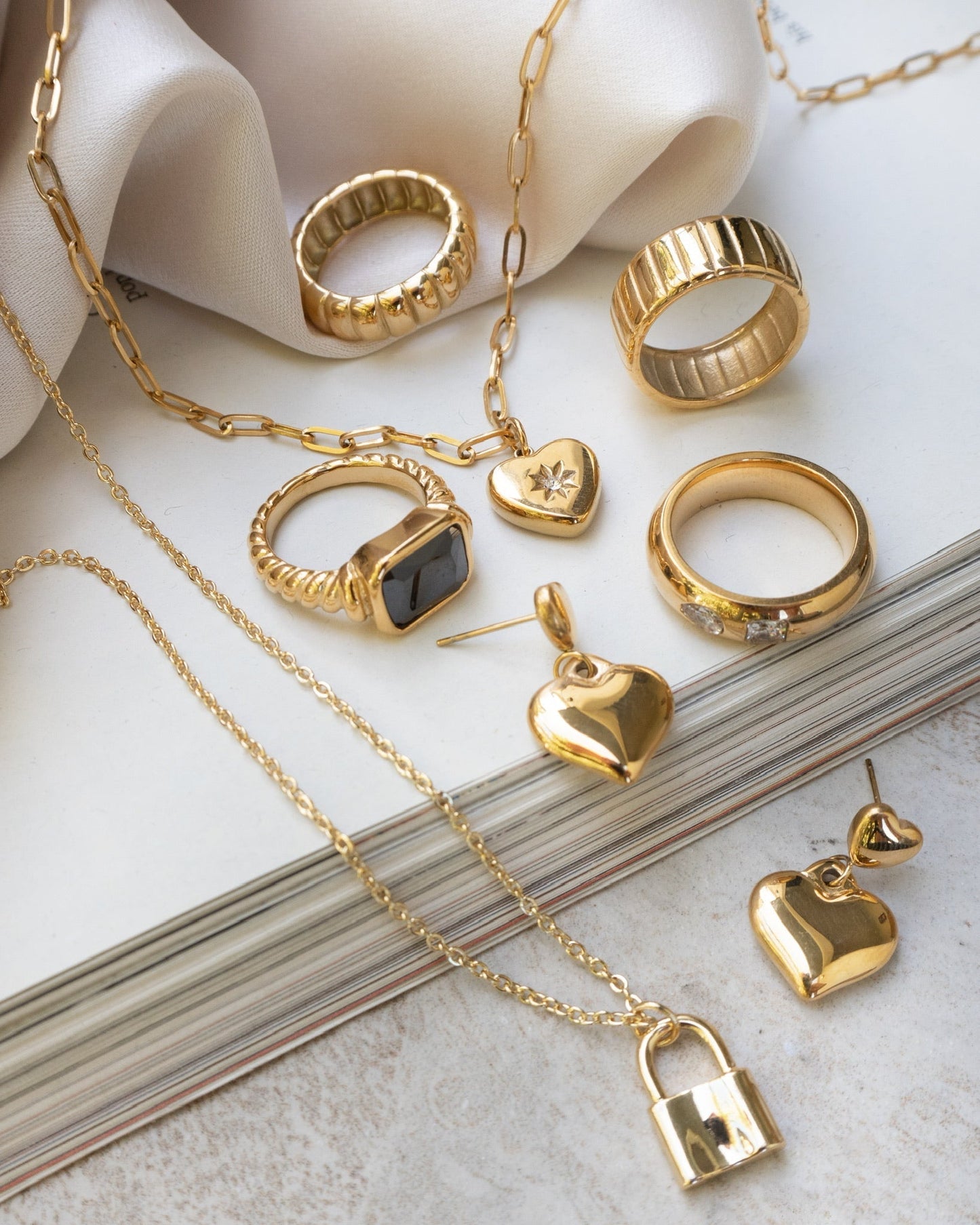 Cassie - Double Heart Earrings