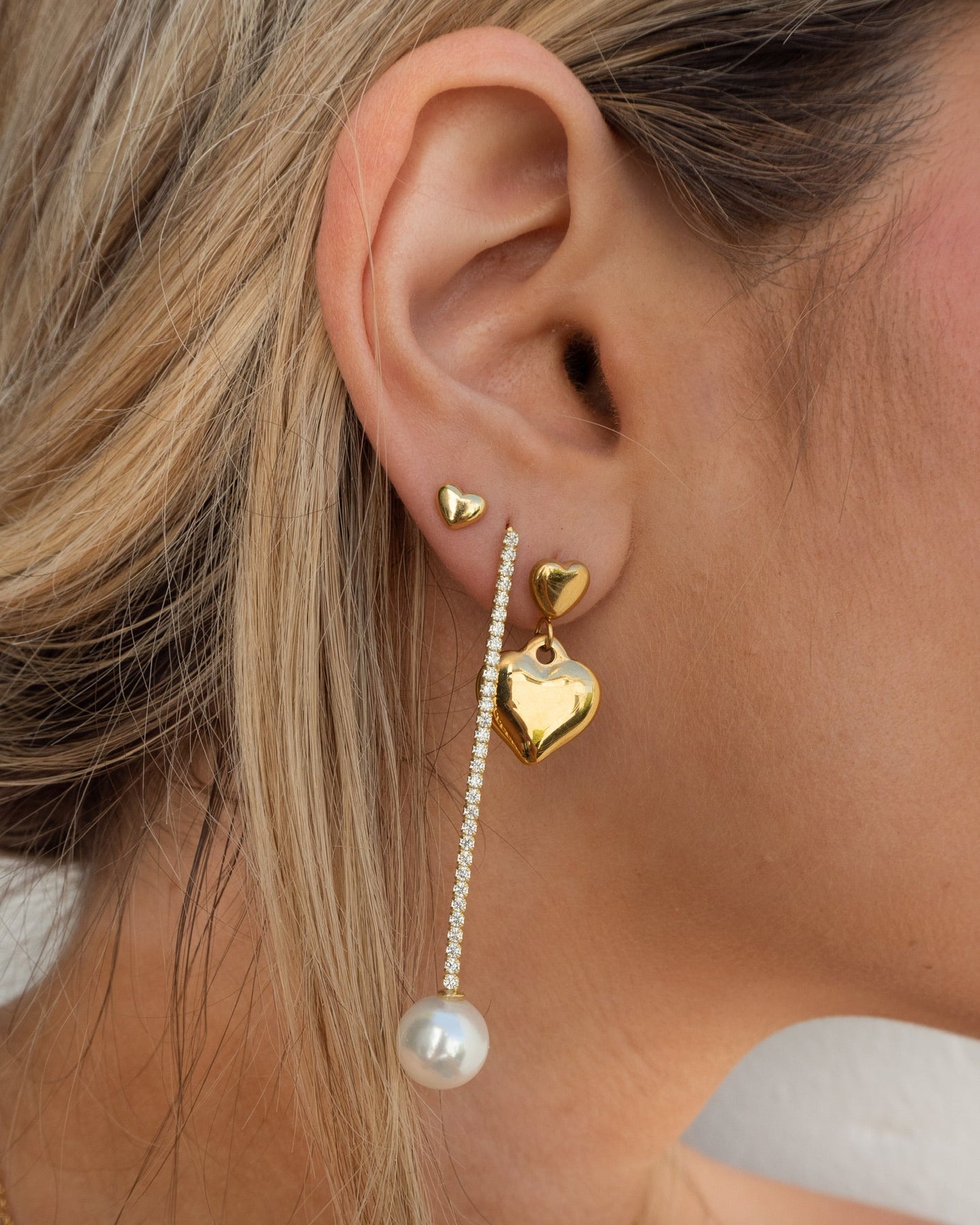 Cassie - Double Heart Earrings
