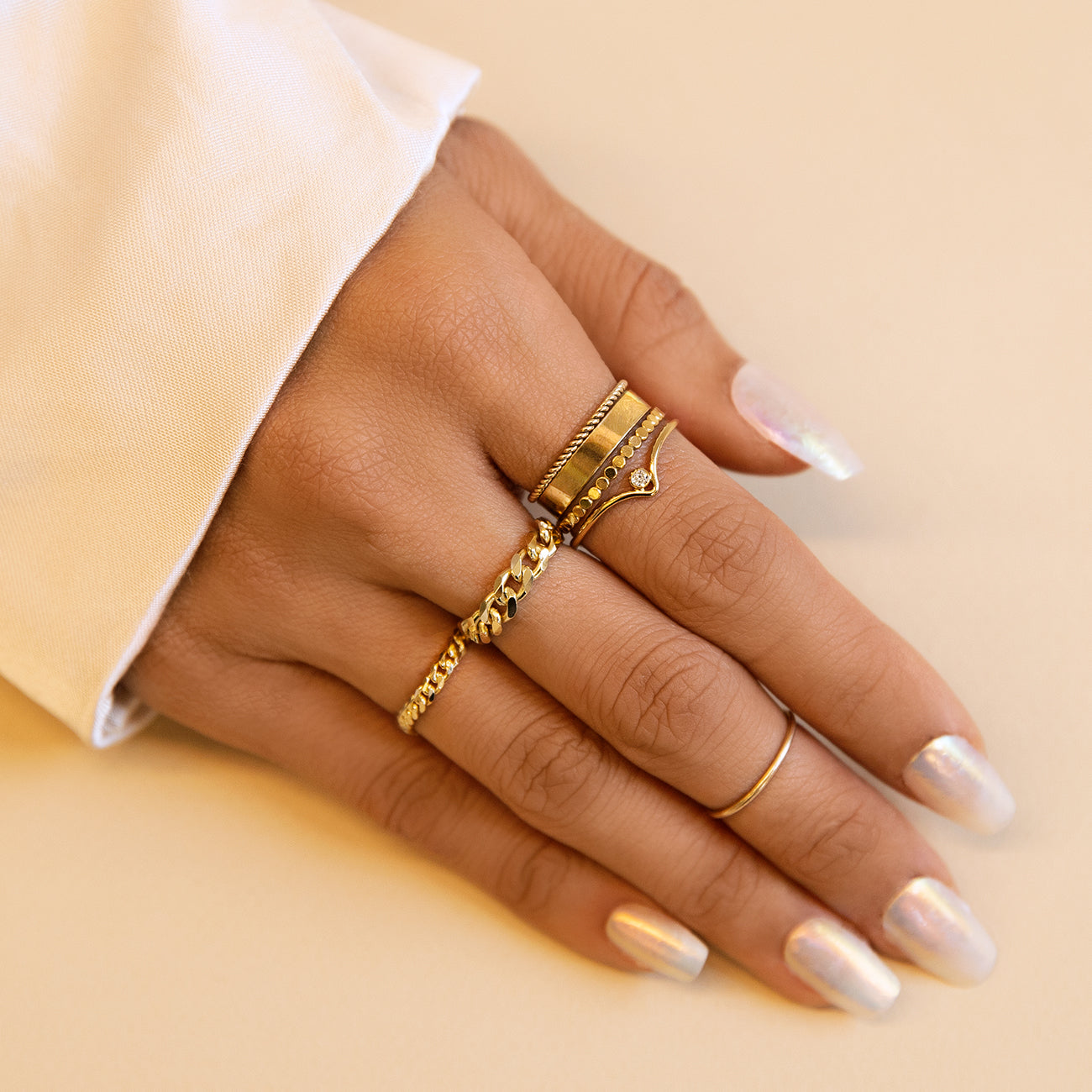 Luna - Flat Pearl Ring
